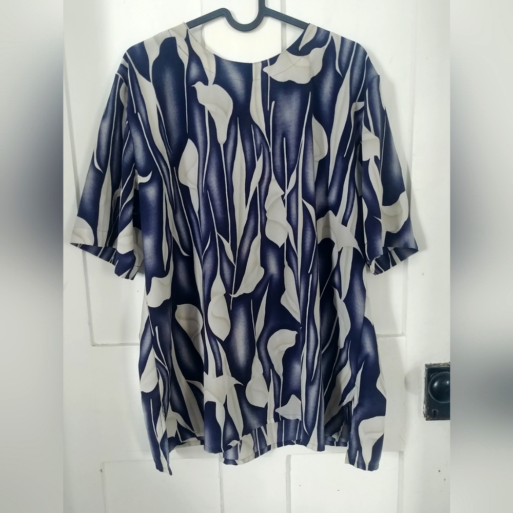 K. C. Studio Women's Blue/Taupe Floral Short Sleeve Blouse Size 2X